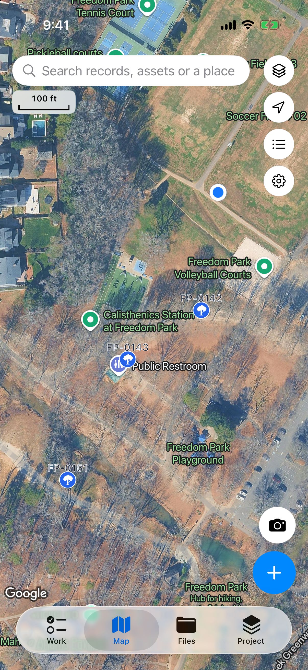 Dipper Field showing tree records on a satellite map